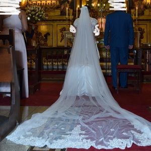 Ivory cathedral veil